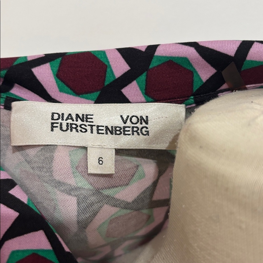 Diane Von Furstenberg Bogna Dress, Size: 6 - Picture 9 of 9